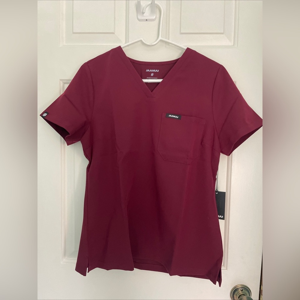 Jaanuu Burgundy Rhena 1 Pocket Slim Scrub Top Medium New With Tags